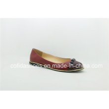 Attractive Design Leather Ladies Shoes with Fashion Studs
